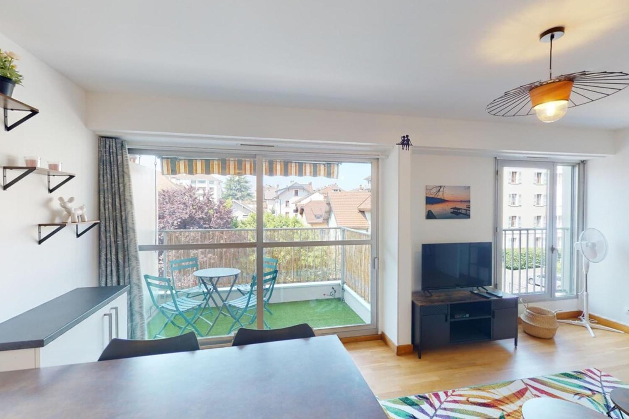 L'Avalanche - T2 Avec Parking Apartment Annecy Ngoại thất bức ảnh